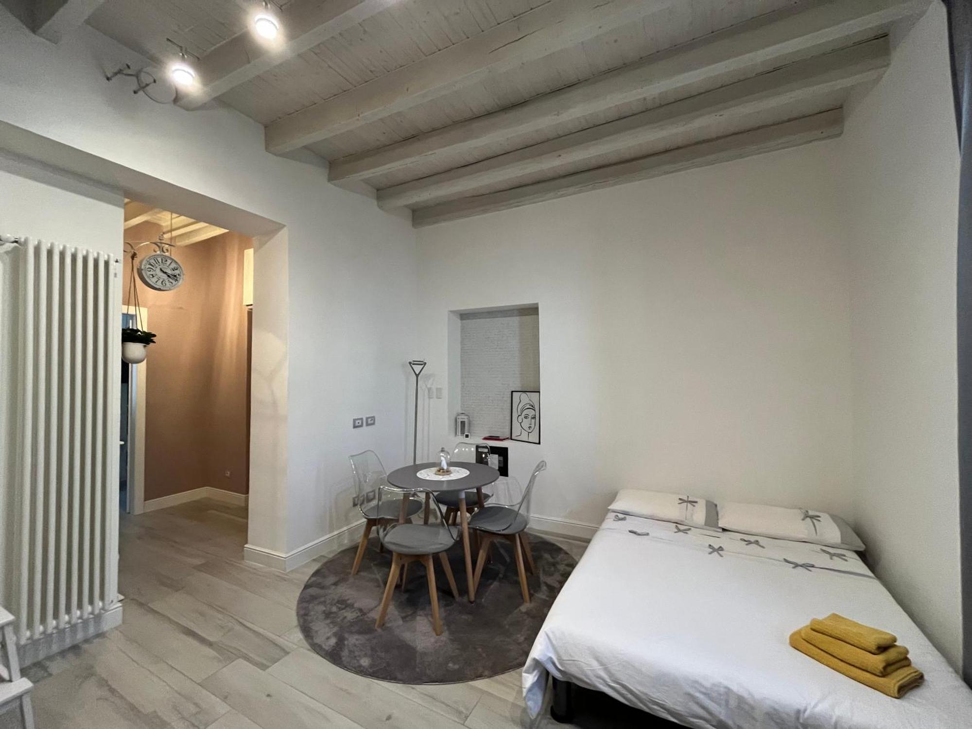 Casa Di Ringhiera Old Milan Apartment Bagian luar foto