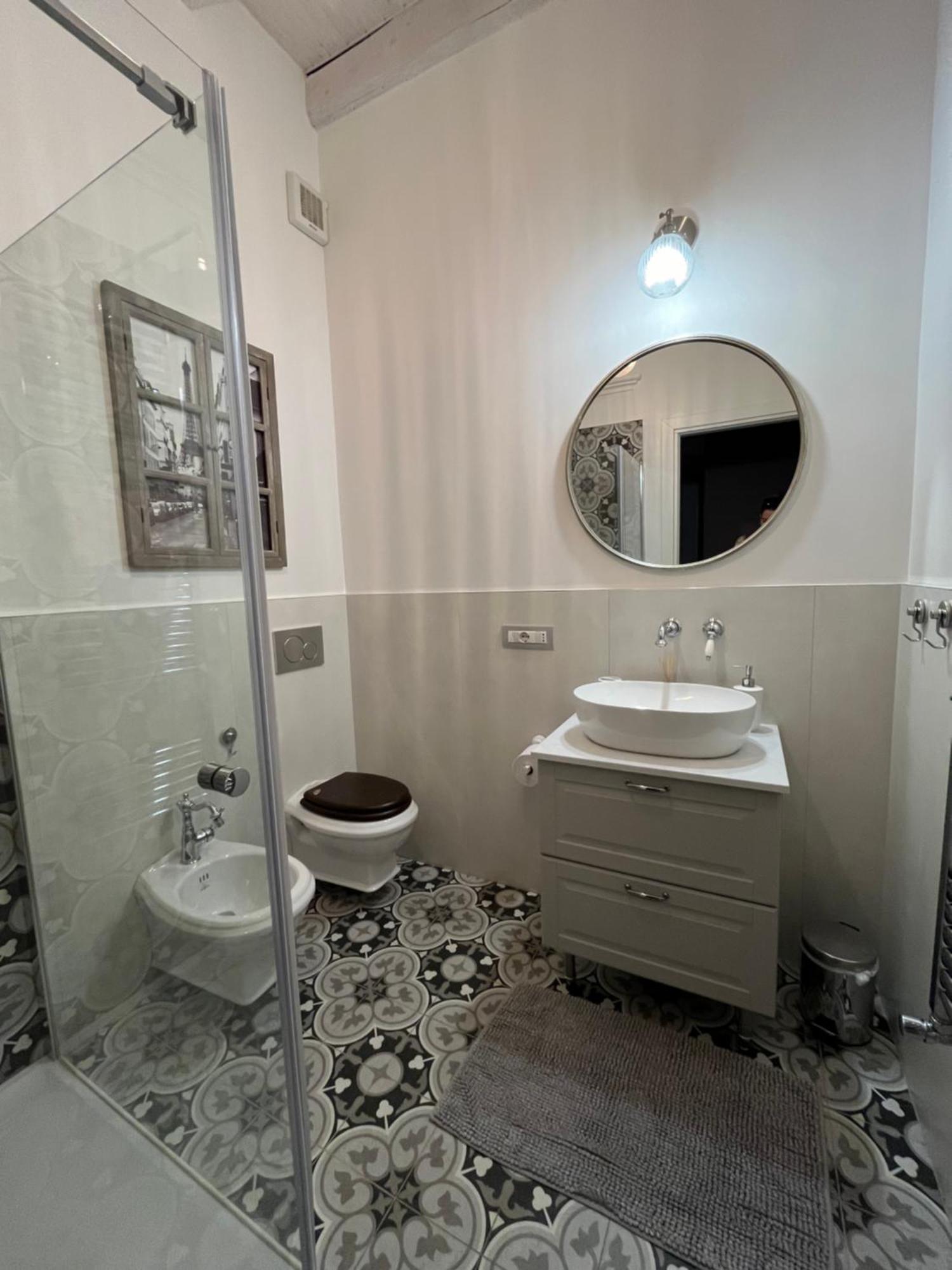 Casa Di Ringhiera Old Milan Apartment Bagian luar foto